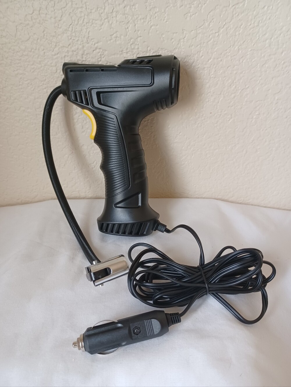 Car Tire Inflator Air Pump Compressor Portable Handheld 120W for Inflatables